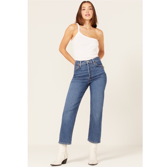 Levi’s Ribcage Ultra High Rise Straight Ankle Jeans - Picture 2 of 5